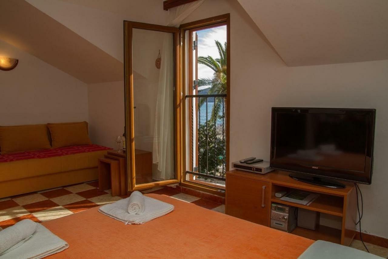 Apartmani Skver Sanja Херцег-Новий Екстер'єр фото